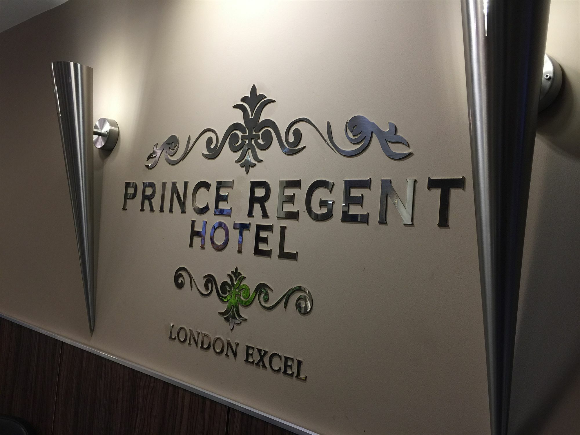 Prince Regent Hotel Excel London Exterior photo